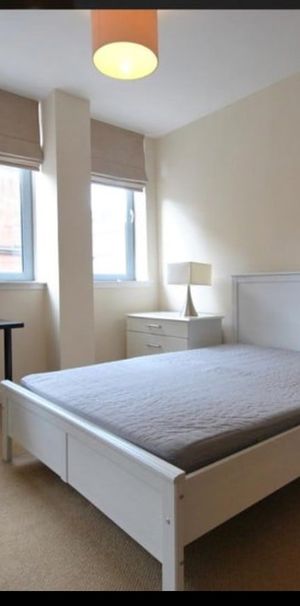 Room in a Shared Flat, Bath St, G2 - Photo 1