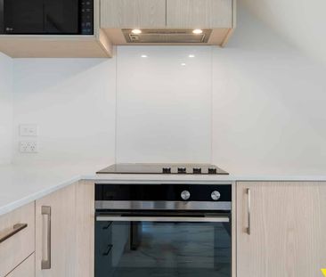 Spacious One-Bedroom with Courtyard & Storage - Photo 3