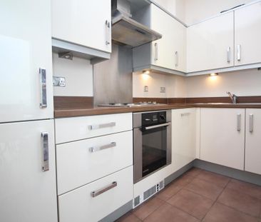 2 bedroom apartment to rent - Photo 4