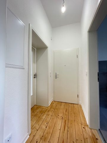 *Erstbezug nach Kernsanierung*Altbau*Tageslichtbad* - Photo 2