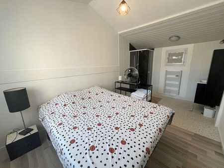 Location Maison 6 pièces 95m² - Photo 4