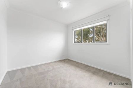 “Sunlight, Style, and a Sense of Home” - Photo 5