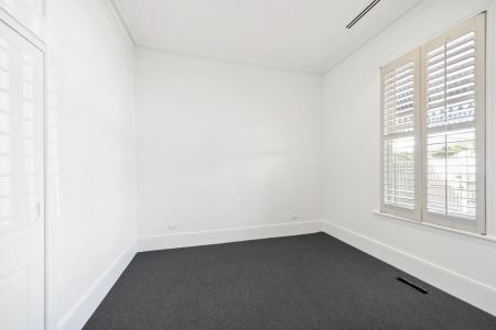 9 Spring Street, Prahran. - Photo 2