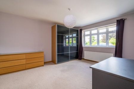 3 bedroom detached bungalow to rent - Photo 3