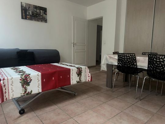 Location appartement Marseille 1er (13001) - Photo 1