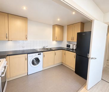 2 Bed Flat, Norwood Road, RG1 - Photo 4
