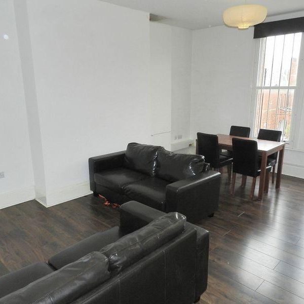 3 bedroom apartment to rent - Photo 1