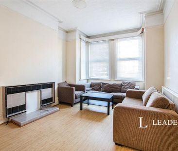 5 bedroom detached house to rent - Photo 1