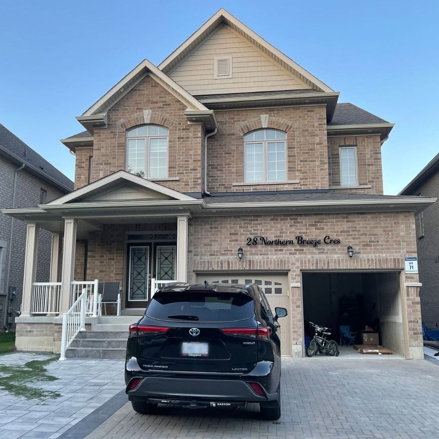 For Lease - 28 Northern Breeze Crescent, Whitby, Ontario - Photo 1