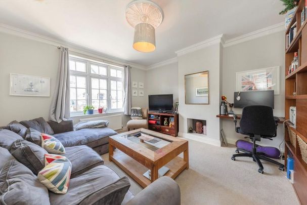 3 bedroom terraced house to rent - Photo 1