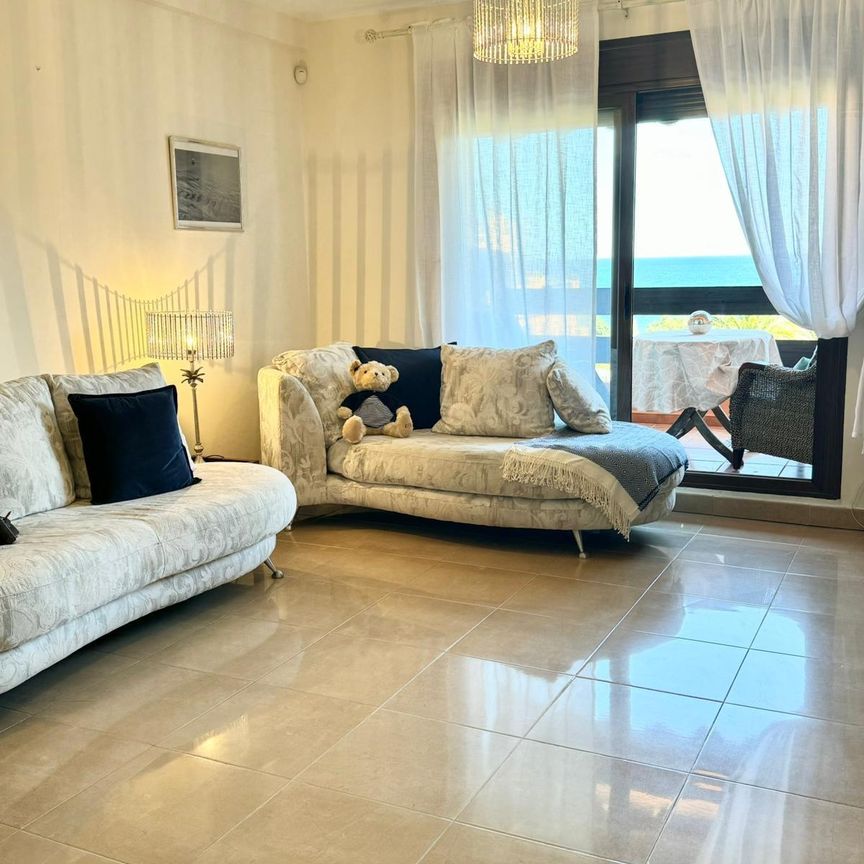 Duplex en alquiler en Punta de la Plata, Estepona - Photo 1