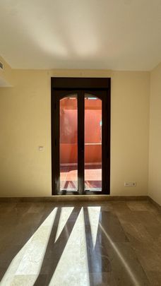 Apartment in Estepona, Costa del Sol - Photo 1