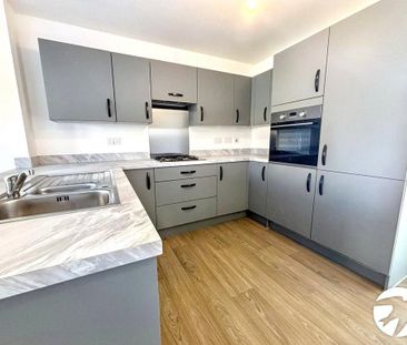 3 bedroom end of terrace house to rent - Photo 2