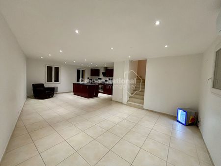 Appartement T4 de 101m2, à Jonquières Saint Vincent, - Photo 5