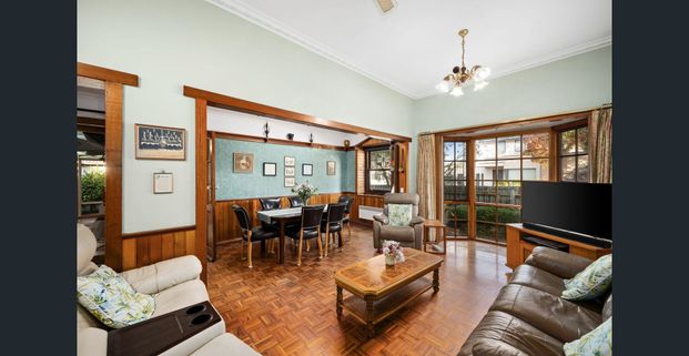 Perfectly positioned Spacious Home - 6 month lease offered - Photo 1