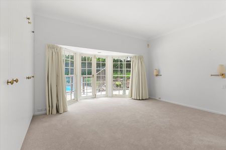 11 Stuart Street, Wahroonga - Photo 2