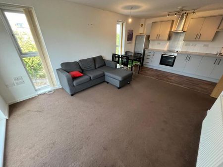 2 bedroom flat to rent - Photo 3