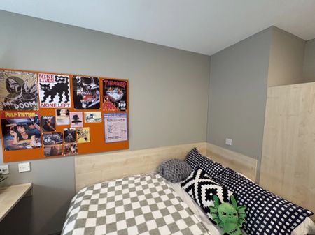 Premium Ensuite - Photo 3