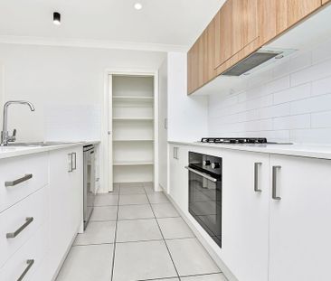 NEAR NEW LOW MAINTENANCE FAMILY HOME - Photo 1