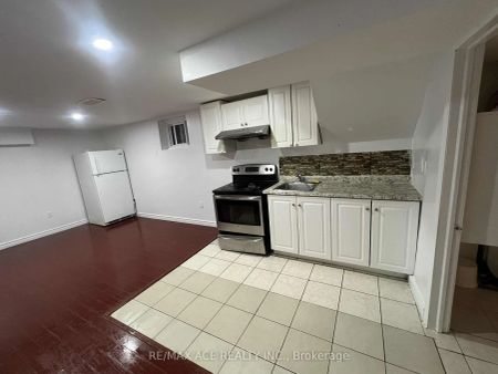 137 Janray Drive #Bsmt - Photo 2