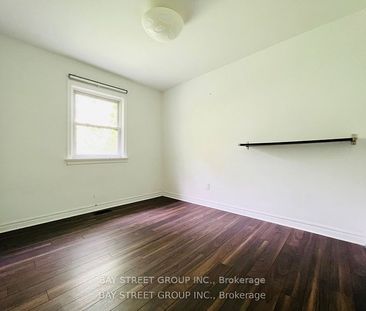 For Lease - 72 Caines Avenue, Toronto, Ontario - Photo 6