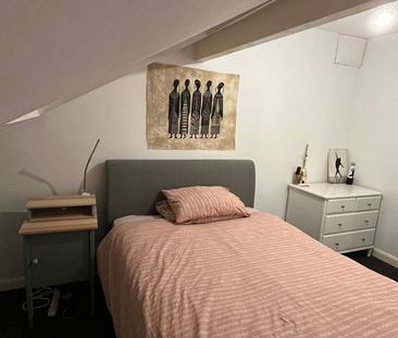 Room in a Shared House, Harehills Avenue, LS8 - Photo 4