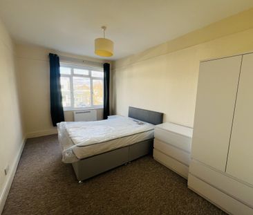 Bath Road, Maidenhead - Photo 6