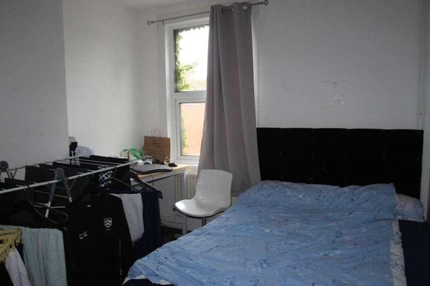 Warwick Street, Oxford **student Property, OX4 - Photo 1