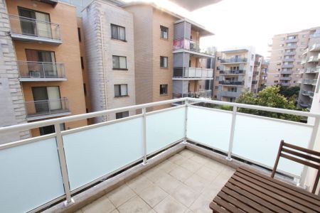 Excellent Two Bedroom Unit - Photo 4