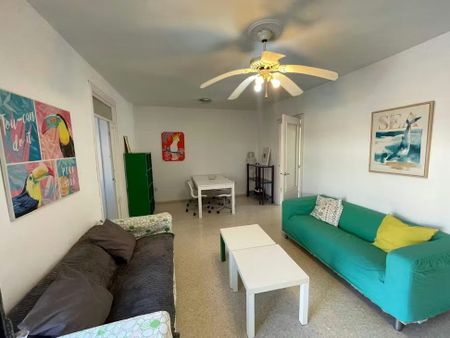 Plaza Zurraque, Sevilla, Andalusia 41010 - Foto 2