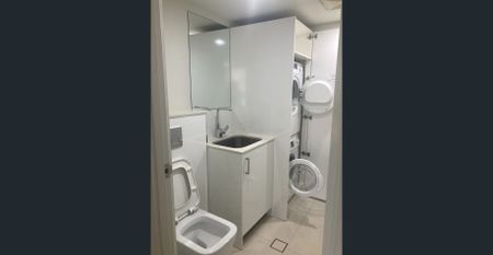 Beautiful 2 bed 2.5 bath furnished in Central Toowong - Photo 4