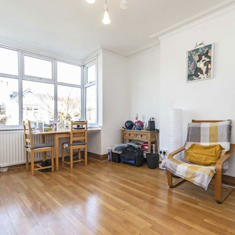 Southdown Road, SW20, London - Photo 1