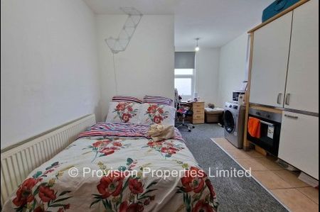 1 Bedroom Flats in Leeds - Photo 3