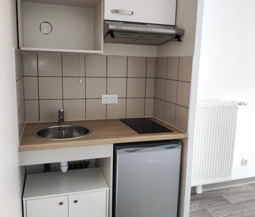 Location Appartement 1 pièce 25m² FRANQUEVILLE ST PIERRE 76520 - Photo 2