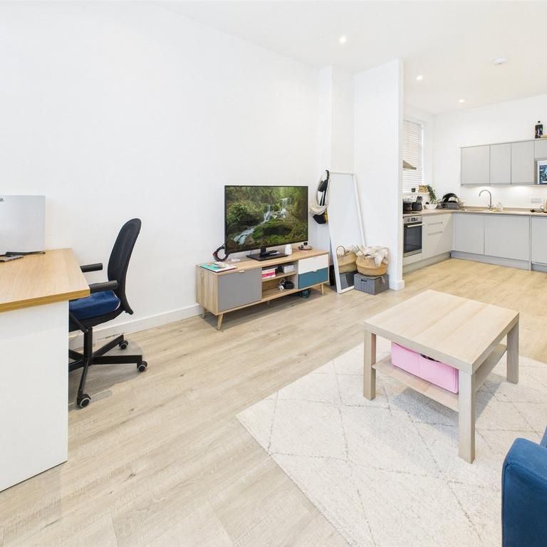 1 bedroom apartment to rent - Photo 1