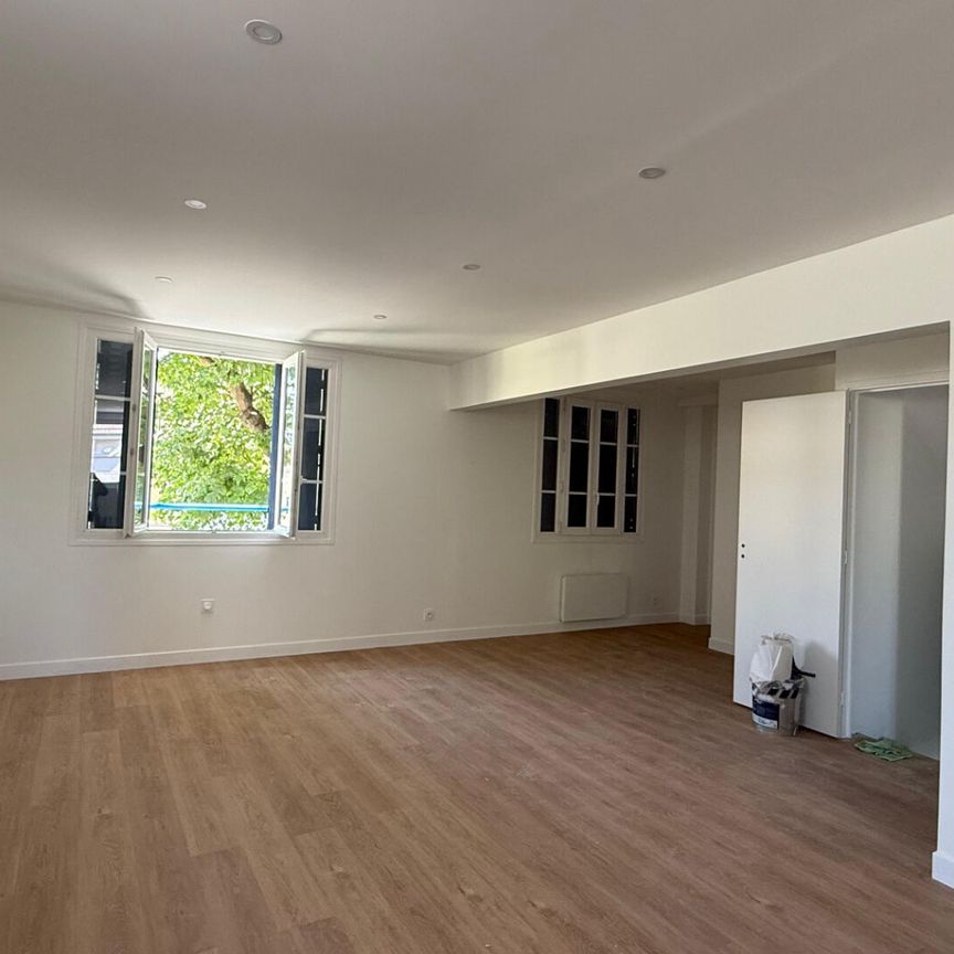 Location Maison 5 pièces 110m² - Photo 1