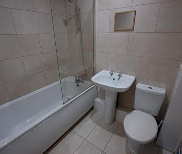 2 bedroom terraced house to rent - Photo 6