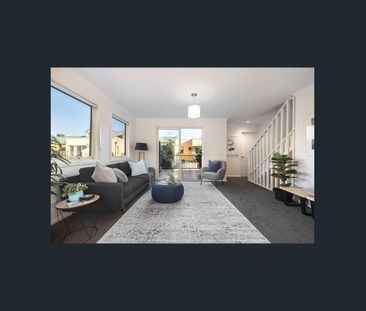 Two bedroom apartment, unit, townhouse & warehouse - Photo 1