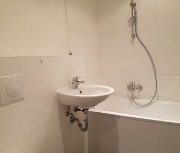 Moderne 2 Zimmer Whg. im Dachgeschoss - Photo 3