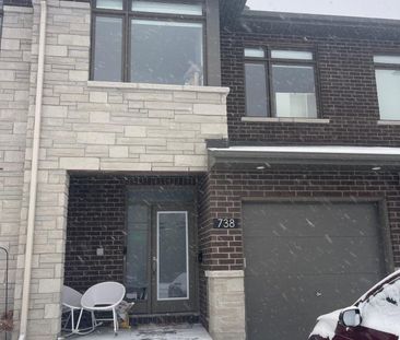 For Lease - 738 Miikana Road, Blossom Park - Airport and Area, Ontario - Photo 2