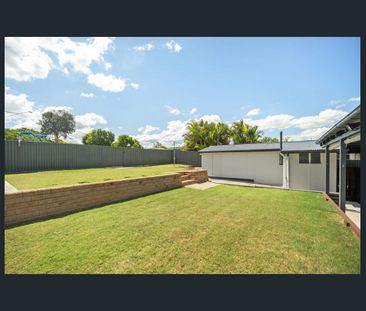 Just Perfect, Very Neat and Tidy Home With Sheds - Photo 4