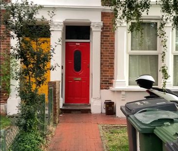5 Bed Terraced House, Forest Road, E17 - Photo 1