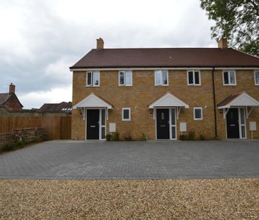 4 bedroom terraced house to rent - Photo 2