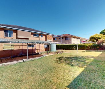 129 Granadilla Street, MacGregor, Qld 4109 - Photo 6