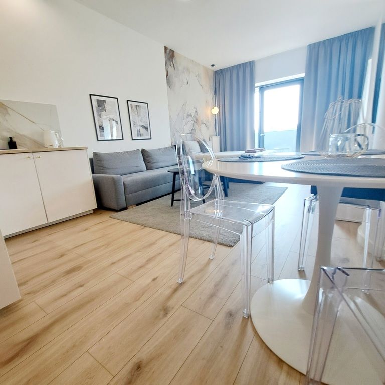 Apartament z balkonem w Hanza Tower - Фото 1