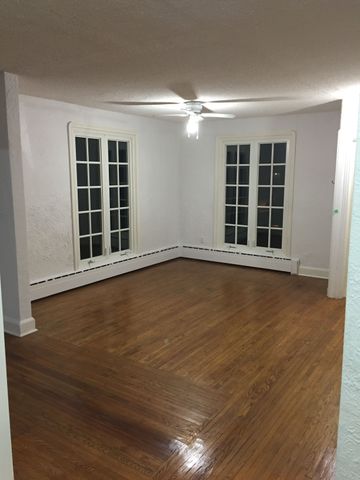 For Lease - 40 Thirty Seventh Street, Toronto, Ontario - Photo 3
