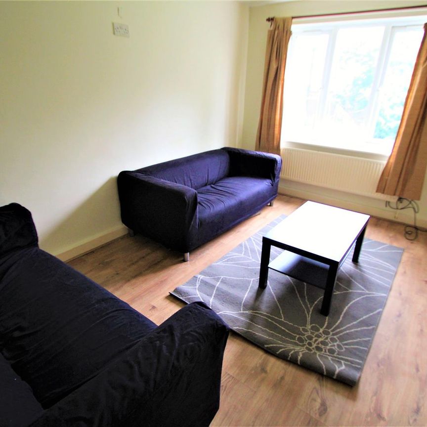 Pennington Court, Delph Lane, Woodhouse, LS6 2RW, Leeds - Photo 1
