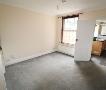 St. Albans Road, Colchester - Photo 1