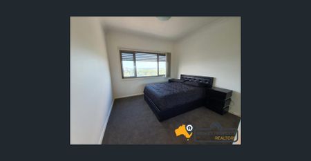 Fully Furnished 2 bed apartment in the heart of Wentworthville - Photo 3