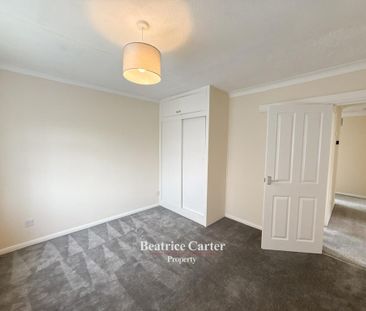 3 bedroom detached bungalow to rent - Photo 3